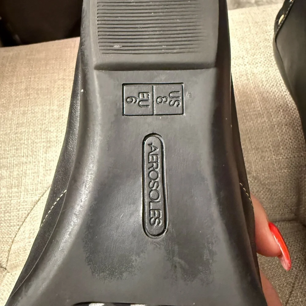 Aerosoles Black Leather Tassel Loafers Flats Size 8 Comfort Slip On - Picture 6 of 11